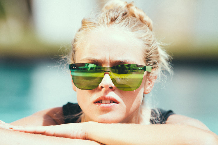 Flat lenses sunglasses by Sunpers